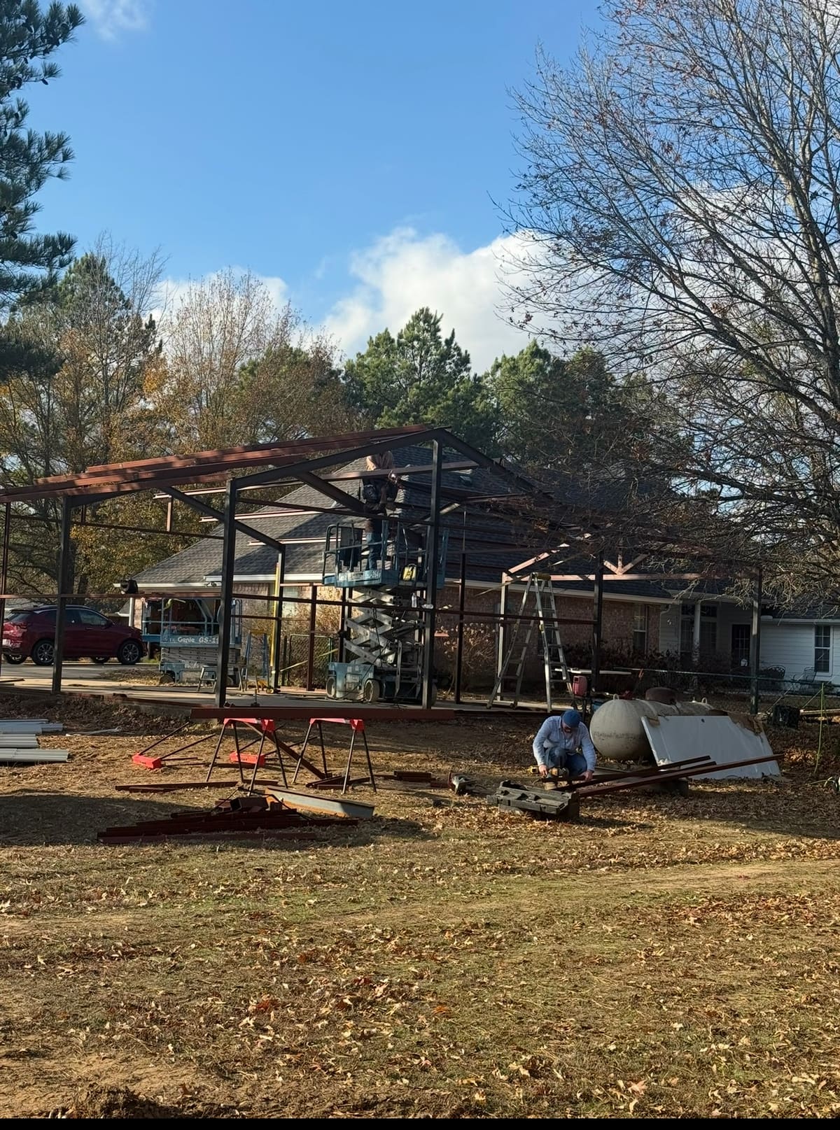 Steel barndominium frame under construction by Red Moon Expert